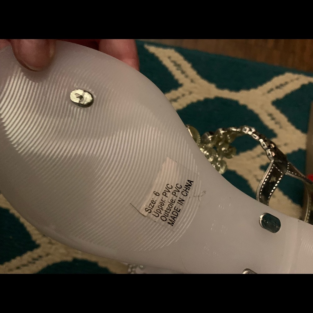 Sandals - Picture 6 of 8